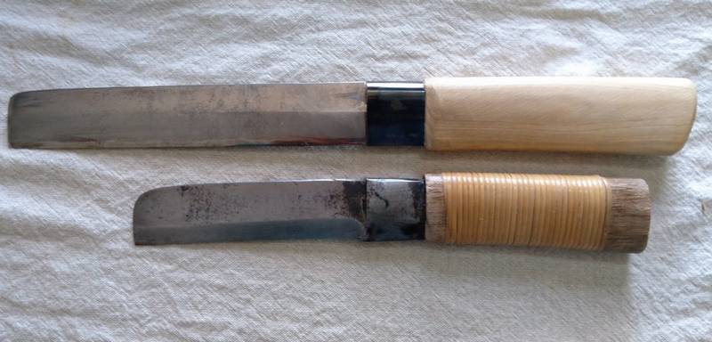 竹割り包丁、刃渡り190mmと160mmの写真